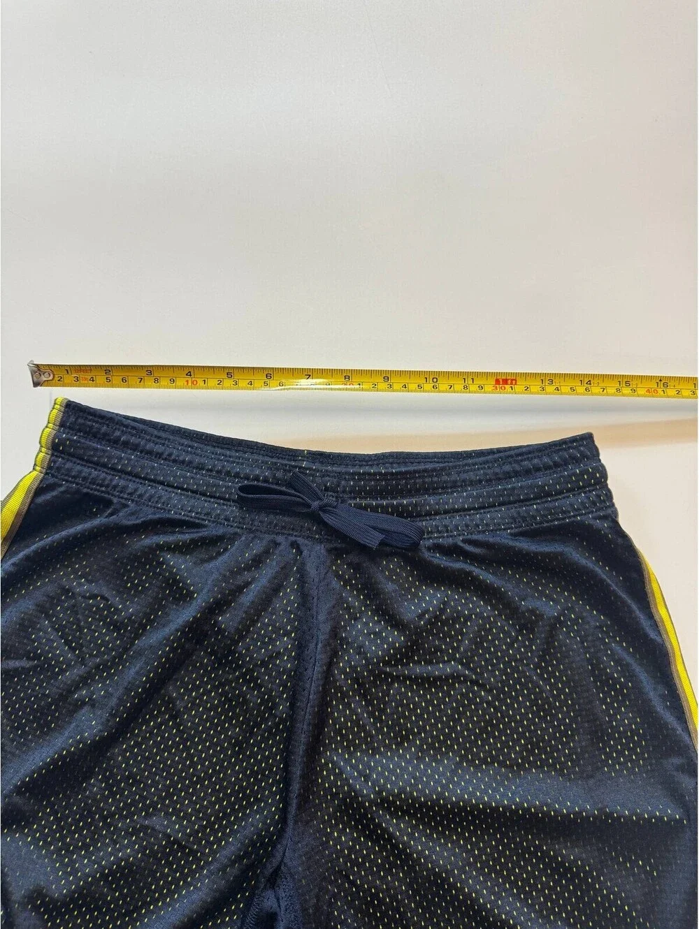 Nike Dri-FIT Men's Navy Volt Trim Athletic Shorts Size S 404909-452 Blue